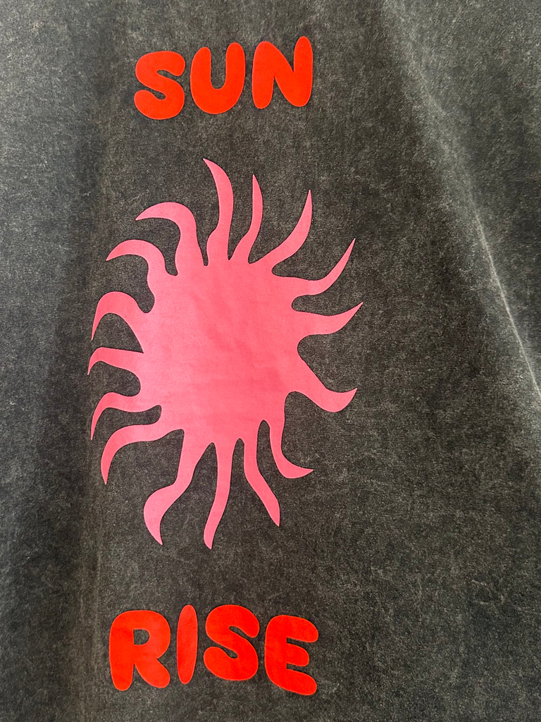 Sun Rise Tee - Acid Wash