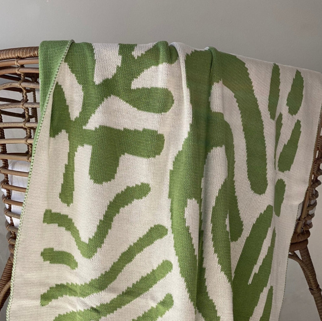 Reversible knitted blanket - lime and cream