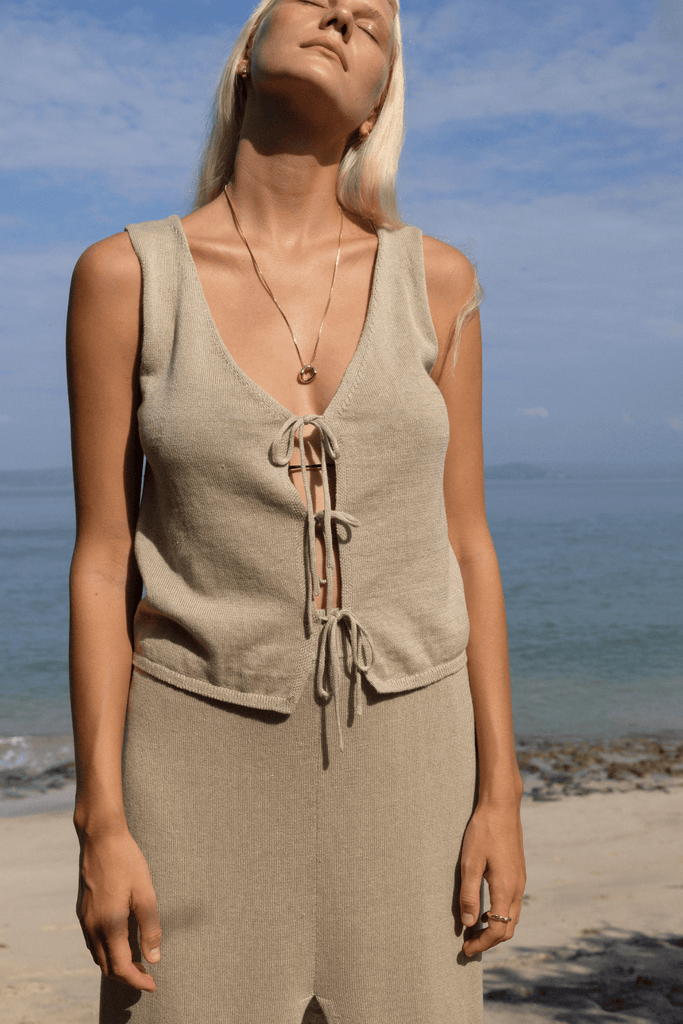 POPPY ORGANIC COTTON LINEN REVERSIBLE VEST - TAUPE